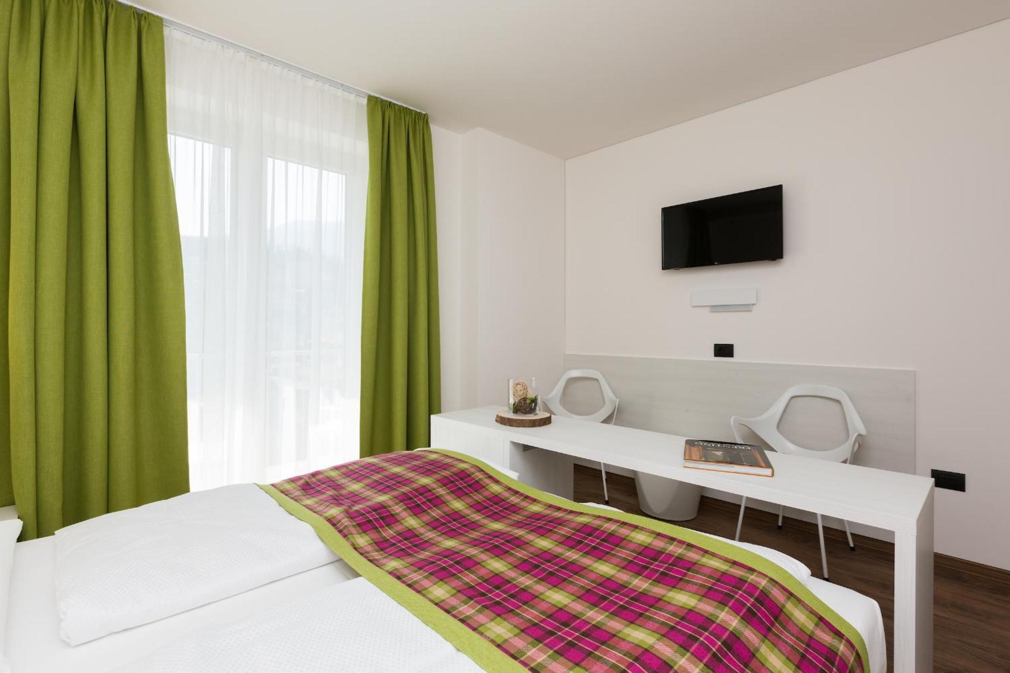 Brione Green Resort Riva del Garda Exterior photo